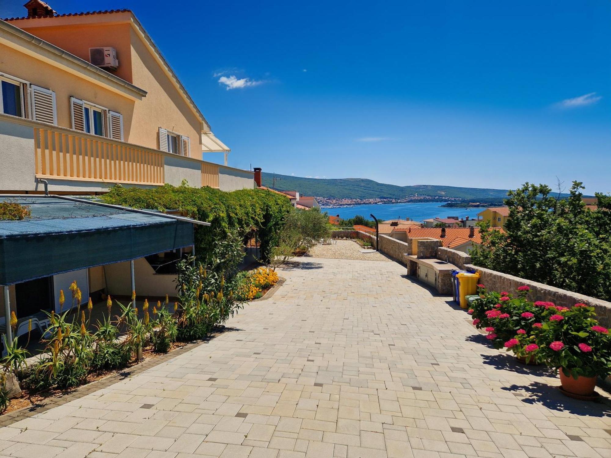 Apartments Sandra Kornić Exterior foto